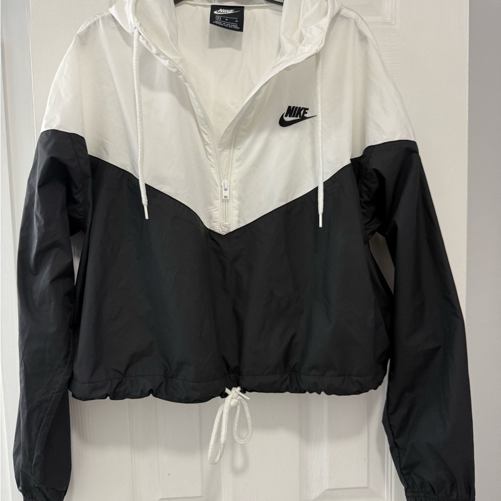 Nike Cropped Monochrome Hooded Jacket